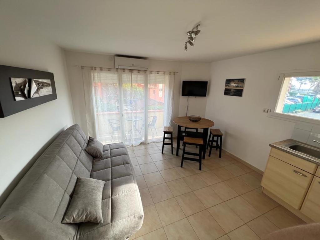 Plein Sud, Bel Appartement 20 Metres De La Plage La Capte Hyères Kültér fotó